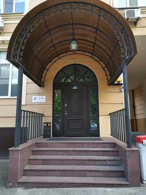 image01.jpg