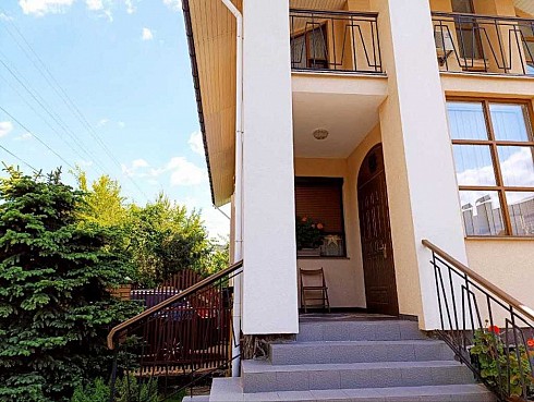 image01.jpg