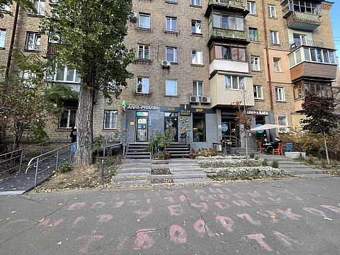 image01.jpg