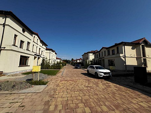 image01.jpg