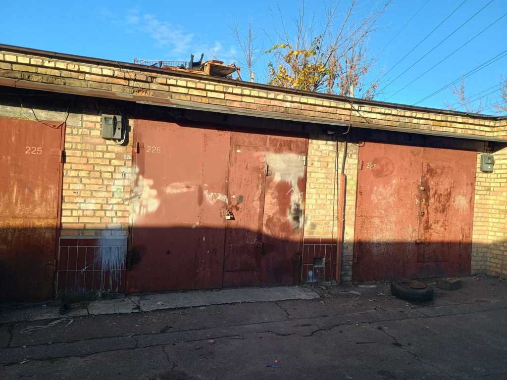 Продам гараж, Киевская обл., Киев, Деснянский р-н, Крайня вул.
