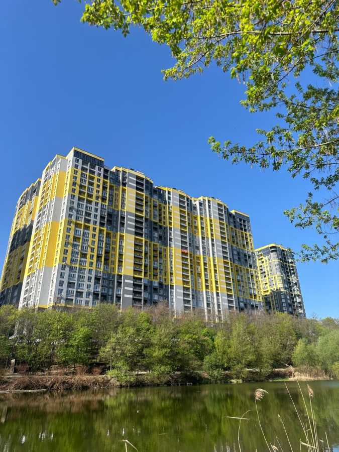 Продам 3-кімнатну квартиру, Киевская обл., Киев, Соломенский р-н, Кадетский Гай ул.