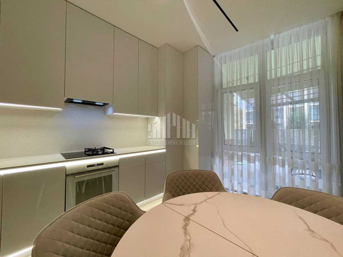 Продам 2-кімнатну квартиру, Киевская обл., Киев, Оболонский р-н, Богатырская ул.