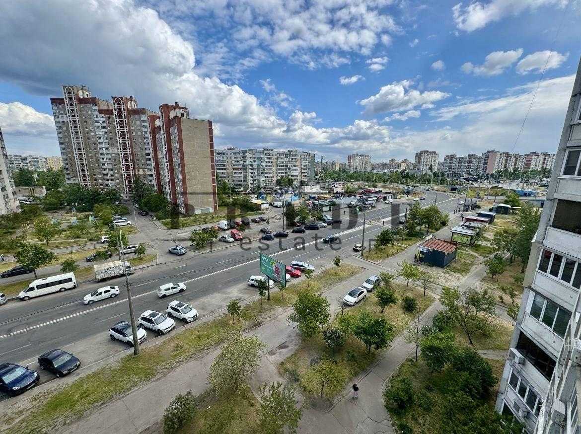  3- ,  ., ,  -,   .