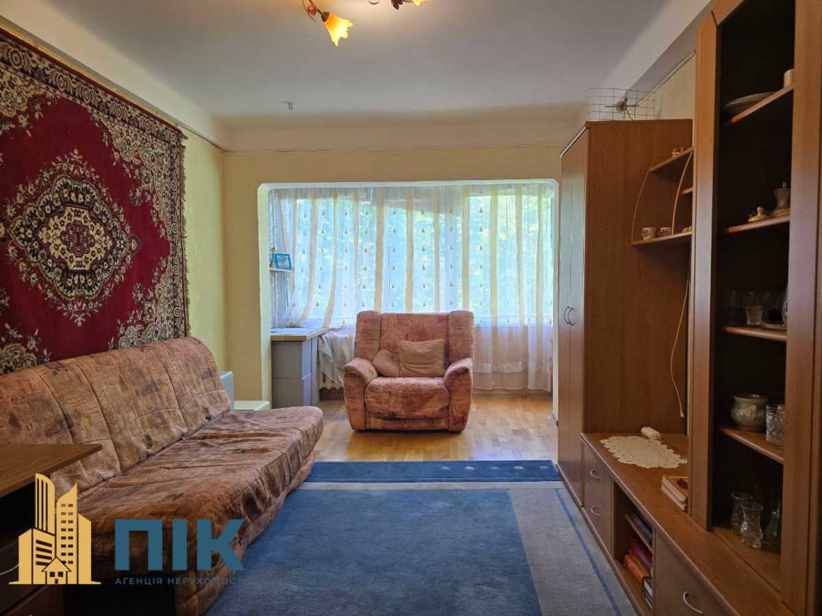 Продам 2-кімнатну квартиру, Киевская обл., Киев, Соломенский р-н, Волгоградская ул.
