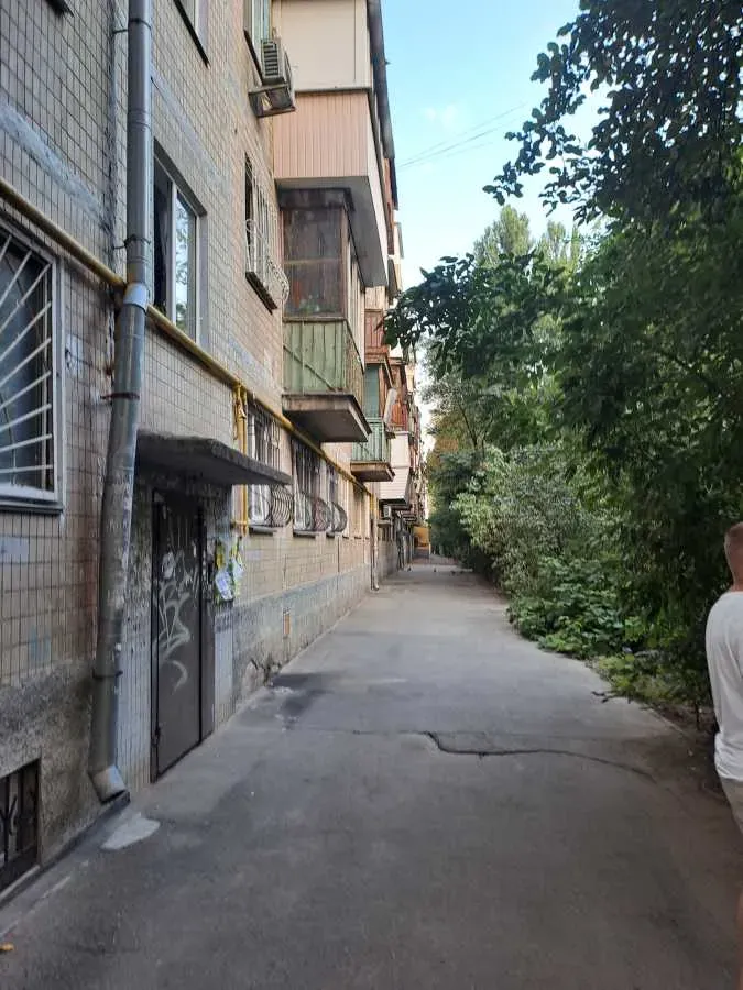 Продам 2-кімнатну квартиру, Киевская обл., Киев, Соломенский р-н, Миколи Василенка вул.