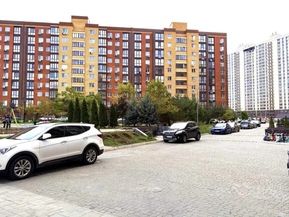 Продам 1-кімнатну квартиру, Одесская обл., Одесса, Пересыпский р-н, Сахарова