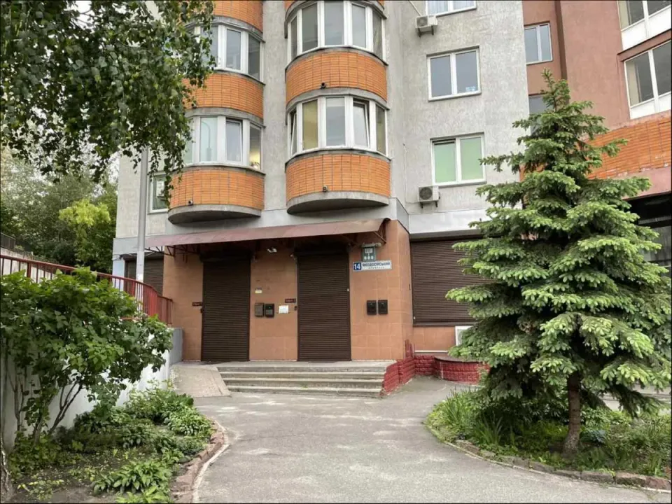 Продам офіс, Киевская обл., Киев, Голосеевский р-н, Феодосийский пер. — фото 1