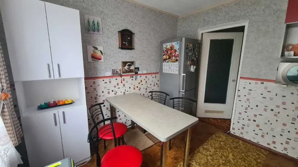 Продам 3-кімнатну квартиру, Днепропетровская обл., Днепр, Самарский р-н, Бехтерева