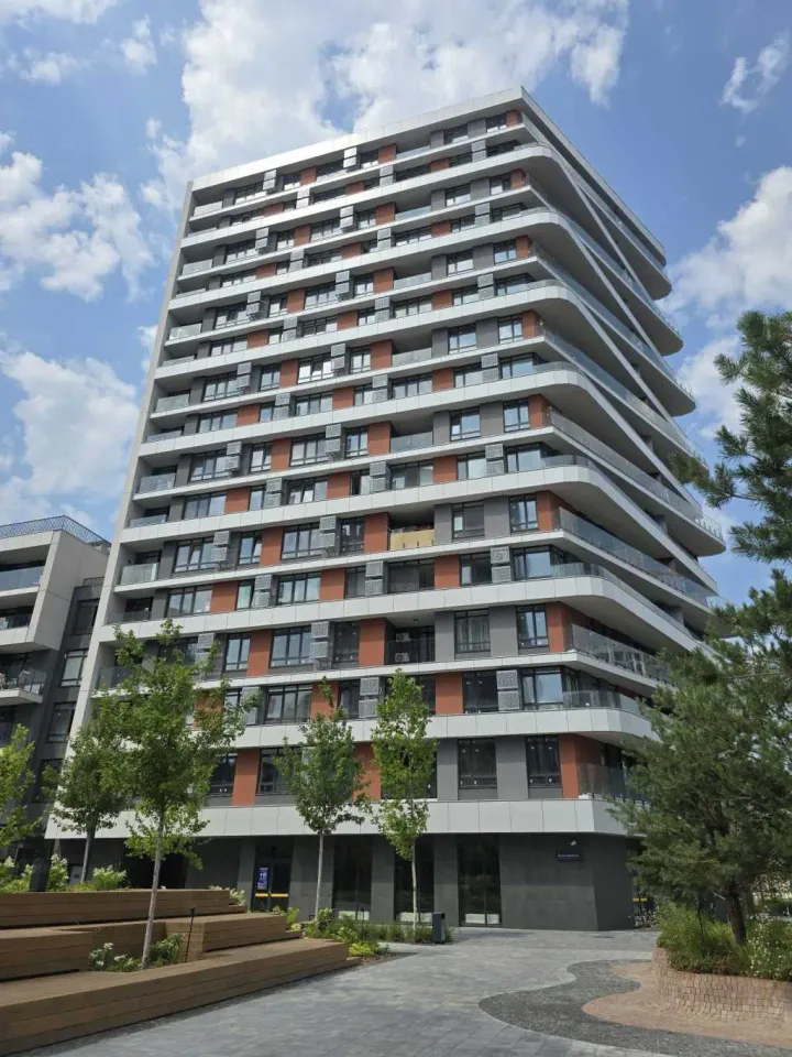 Продам 1-кімнатну квартиру, Киевская обл., Киев, Голосеевский р-н, Братъев Шеметов ул.