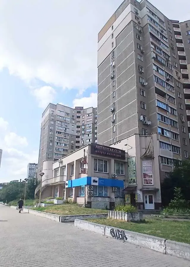 Продам магазин, Киевская обл., Киев, Подольский р-н, Василя Порика просп. — фото 1