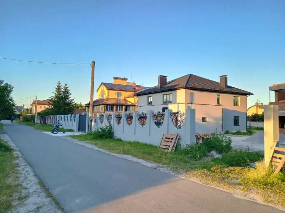 Продам коттедж, Киевская обл., Броварский, Погребы, Ратушного