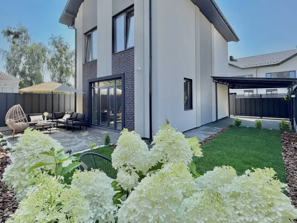 Продам дом, Киевская обл., Киево-Святошинский, Ирпень, Вінграновського — фото 1