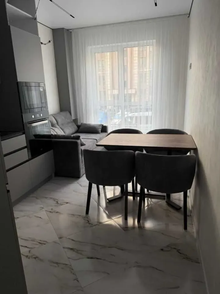 Продам 1-кімнатну квартиру, Киевская обл., Киев, Голосеевский р-н, Метрологическая ул.