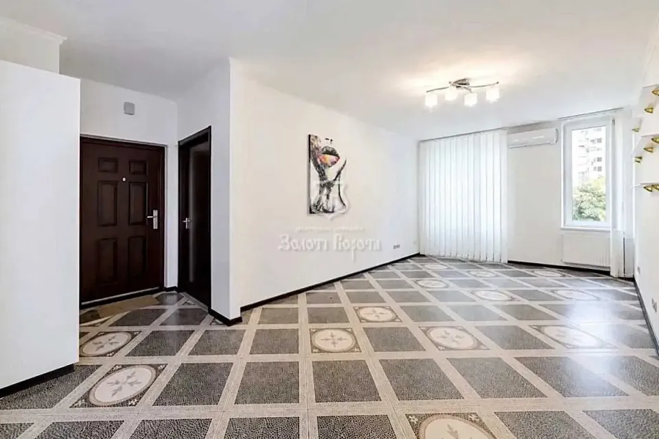 Продам 3-кімнатну квартиру, Киевская обл., Киев, Днепровский р-н, Регенераторна вул.