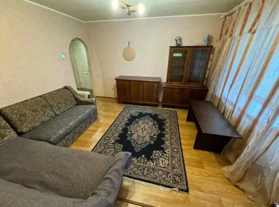 Продам 3-кімнатну квартиру, Днепропетровская обл., Днепр, Шевченковский р-н, вул. Грушевського