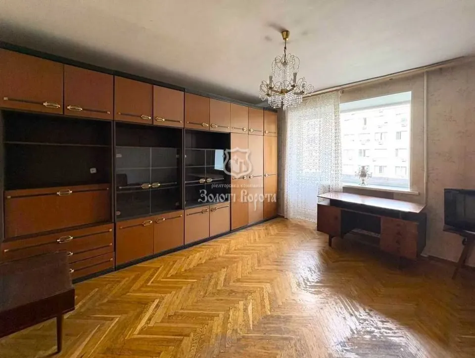 Продам 3-кімнатну квартиру, Киевская обл., Киев, Печерский р-н, Предславинська вул.