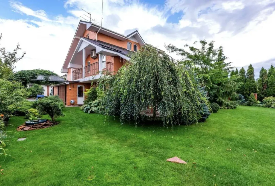 Продам дом, Киевская обл., Киев, Дарницкий р-н, Центральна вул. — фото 1