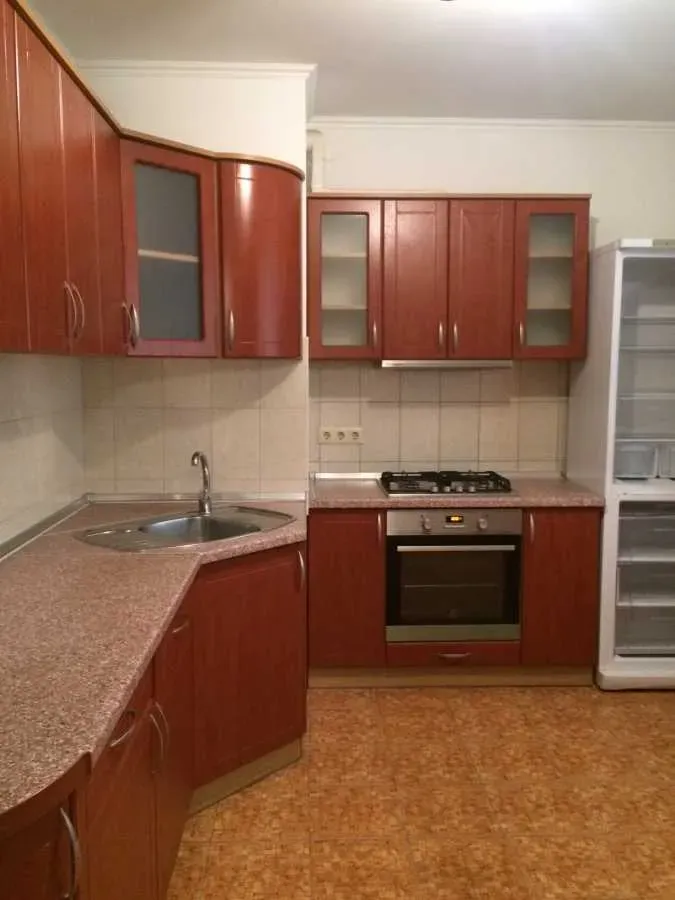 Продам 3-кімнатну квартиру, Киевская обл., Броварский, Бровары, Грушевського